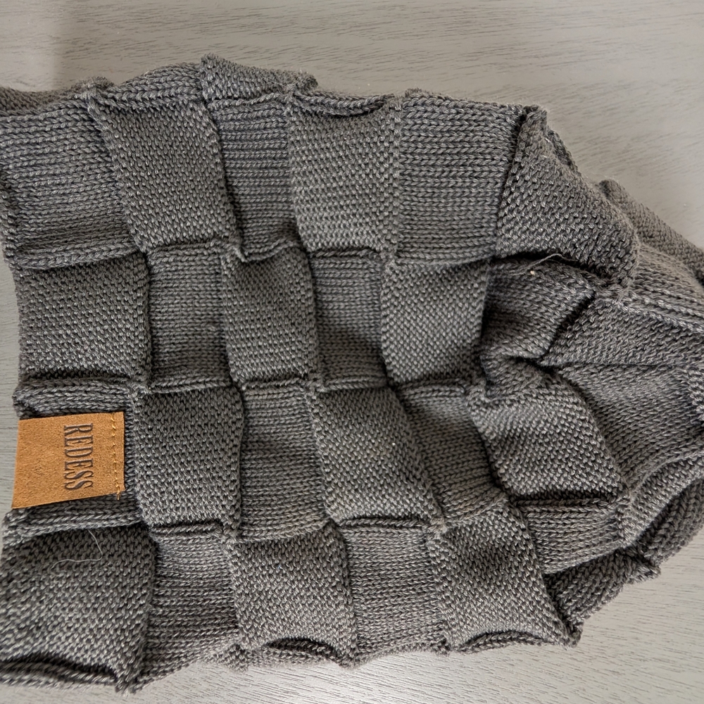 REDESS Women's Winter Beanie Hat Grey with Warm Fleece Lining One Size